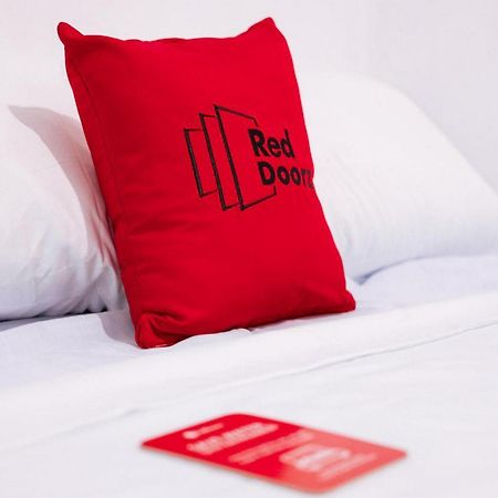 Sans Hotel Diemdi Kiaracondoong Bandung Eksteriør bilde